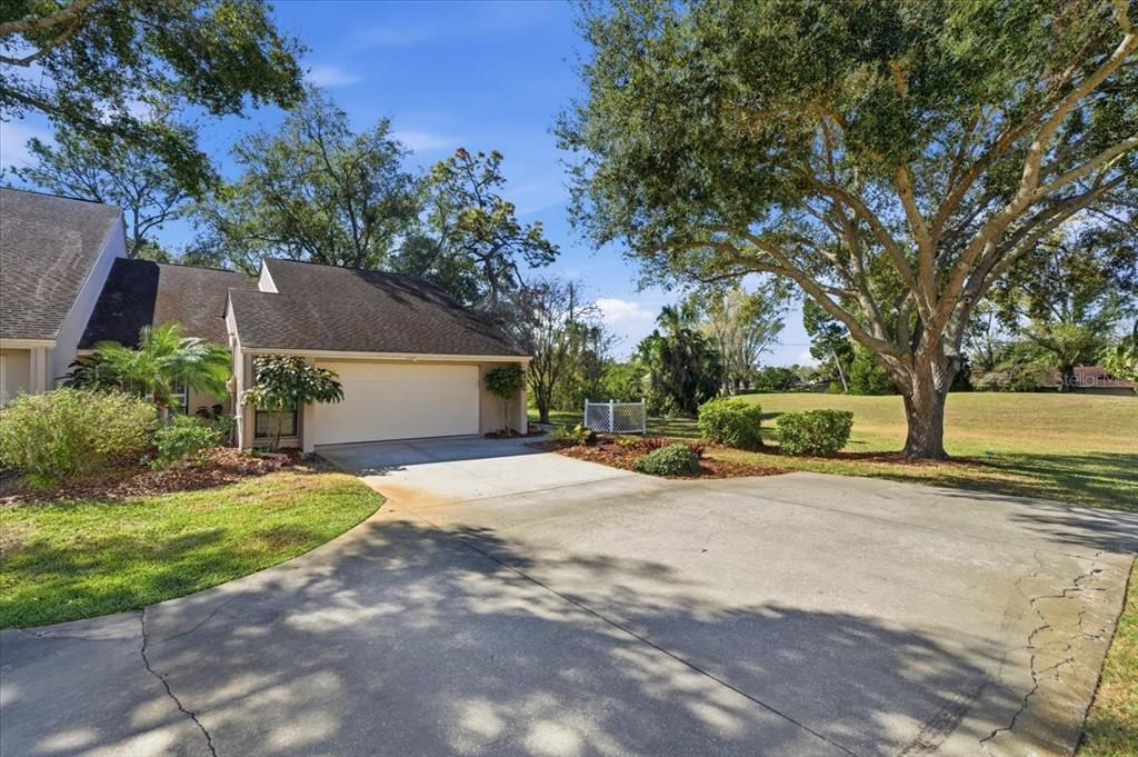4230 GLEN HAVEN LANE UNIT 4230