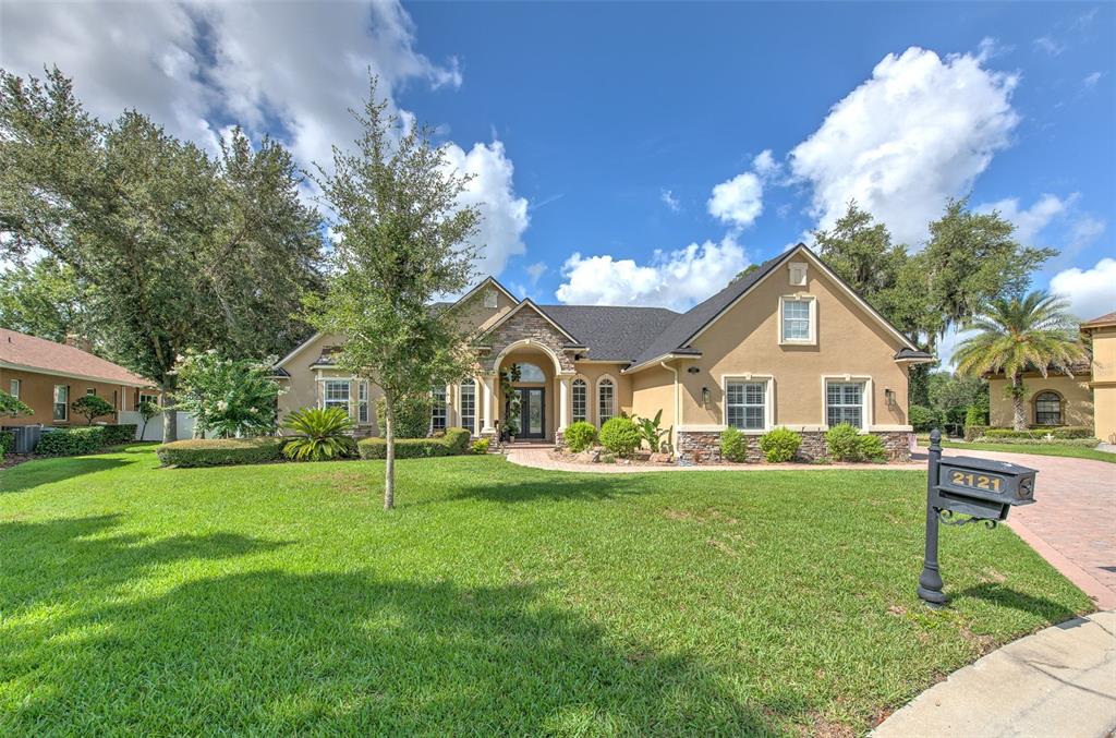 2121 SOUTHERN OAKS LANE