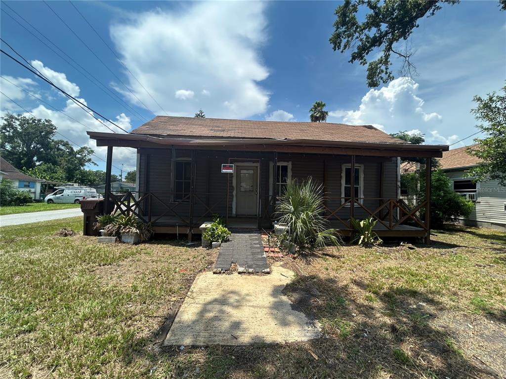 205 NW 8TH STREET