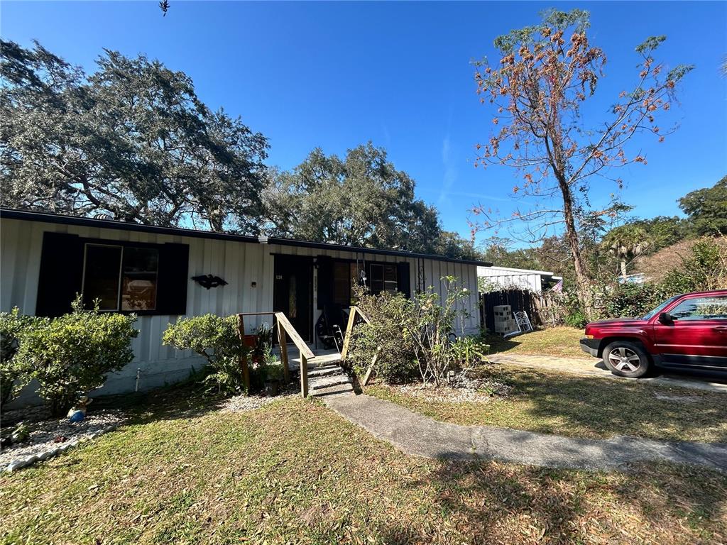 1134 SUNCREST DRIVE