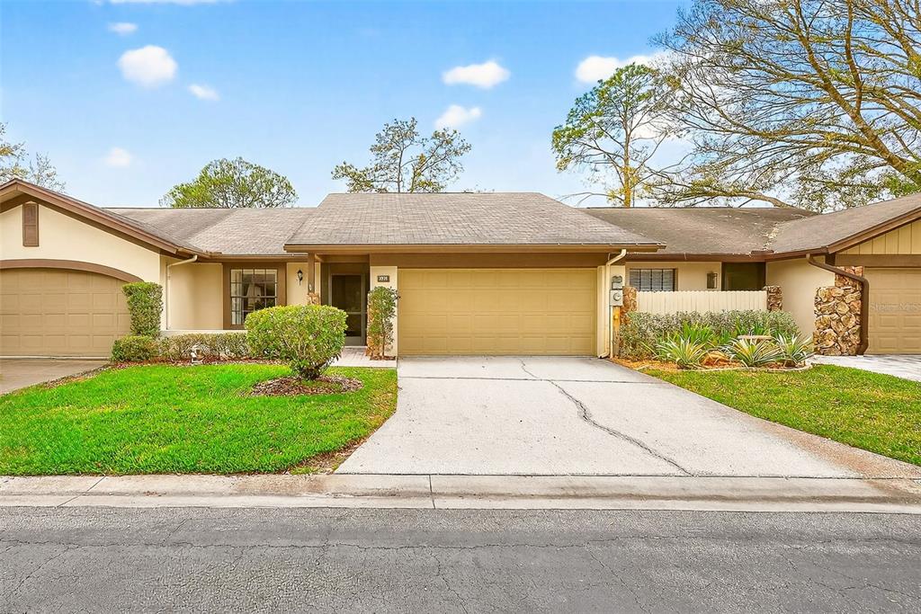 3934 SHORESIDE CIRCLE