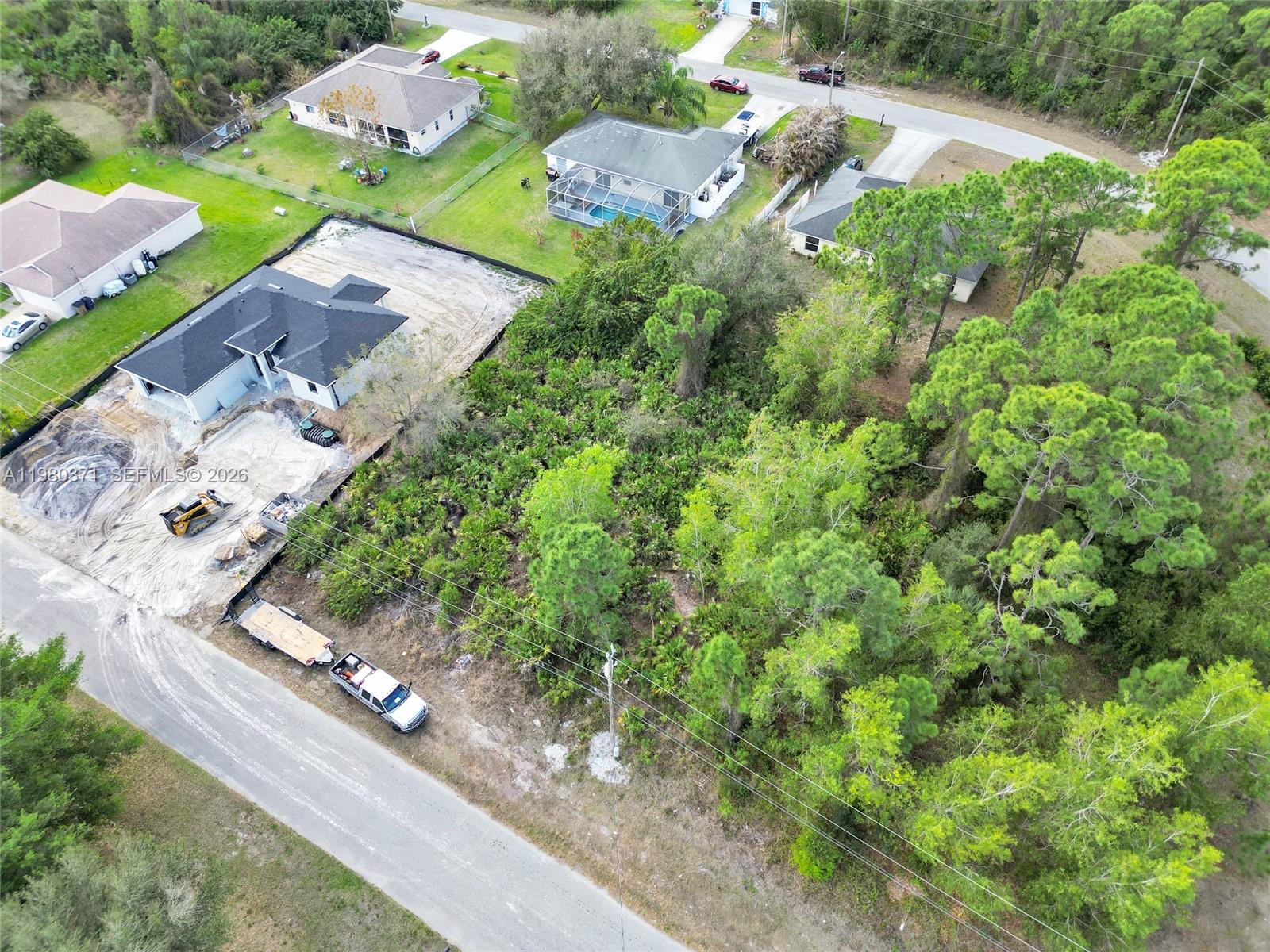 638 DAUPHINE AVE S, Lehigh Acres FL 33974