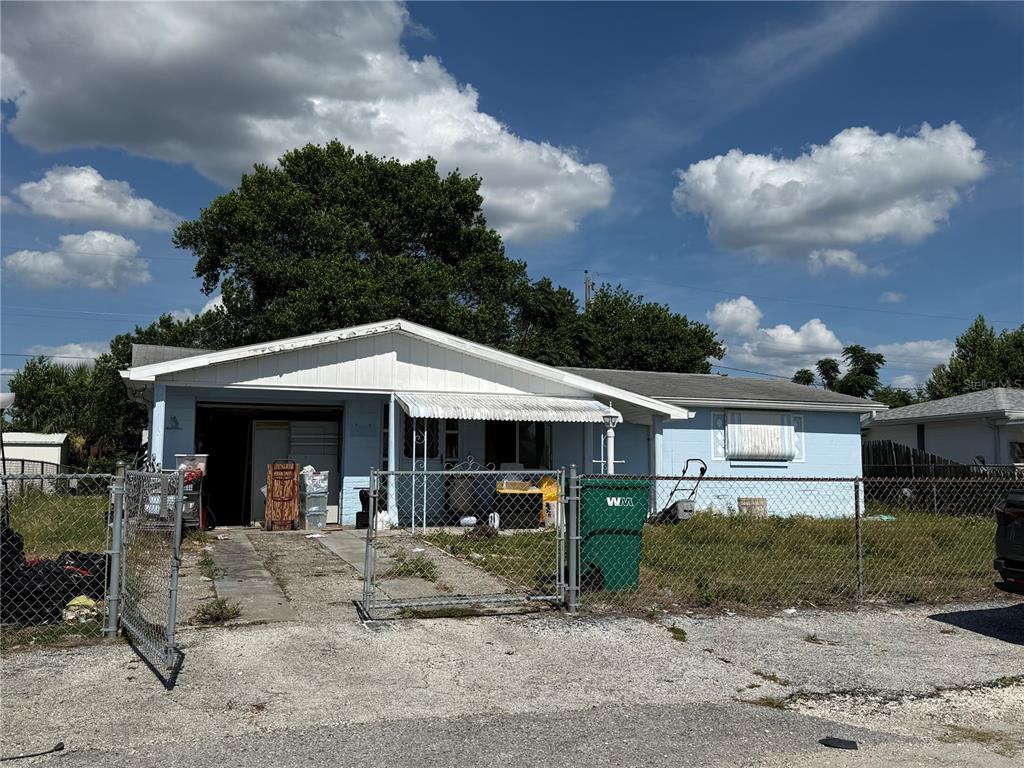 2526 TEMPLEWOOD DRIVE