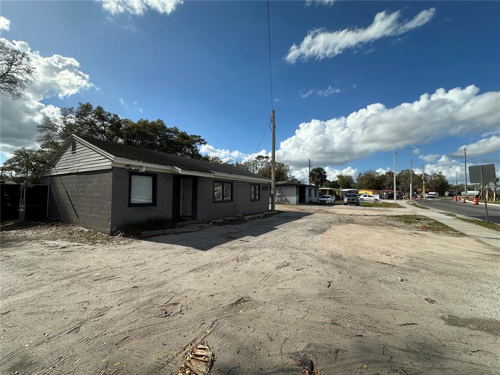 1020 N PINE HILLS ROAD