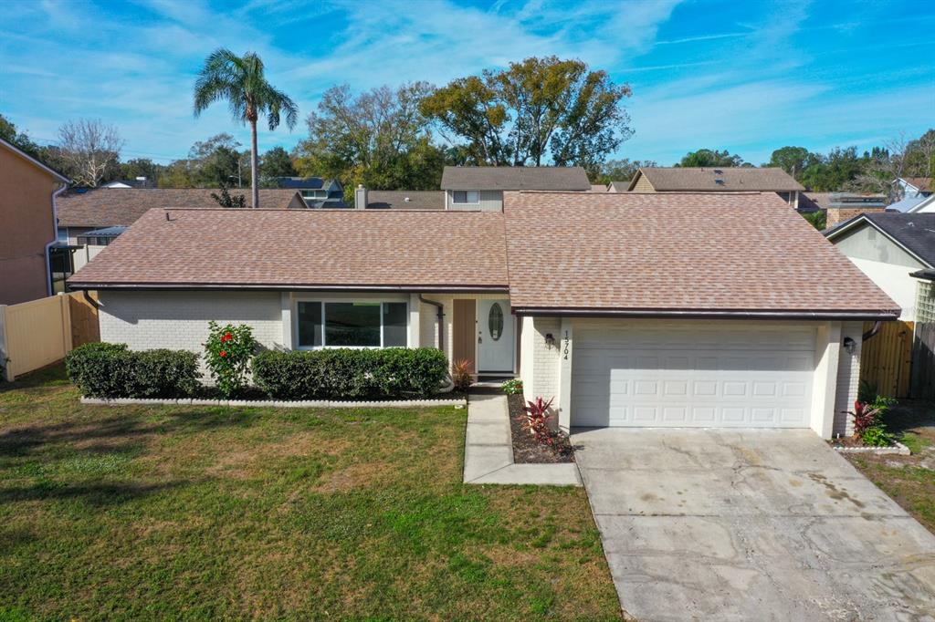 15704 COUNTRY LAKE DRIVE