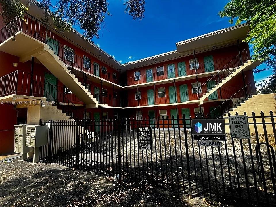 3669 Thomas Ave # 9, Miami FL 33133