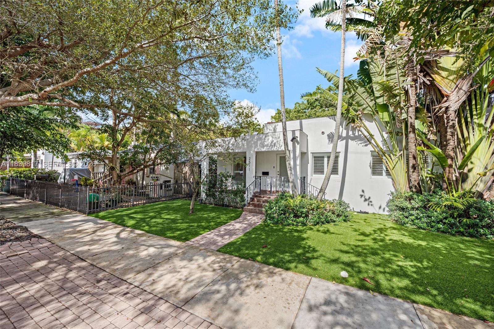 2511 Tequesta Ln, Coconut Grove FL 33133