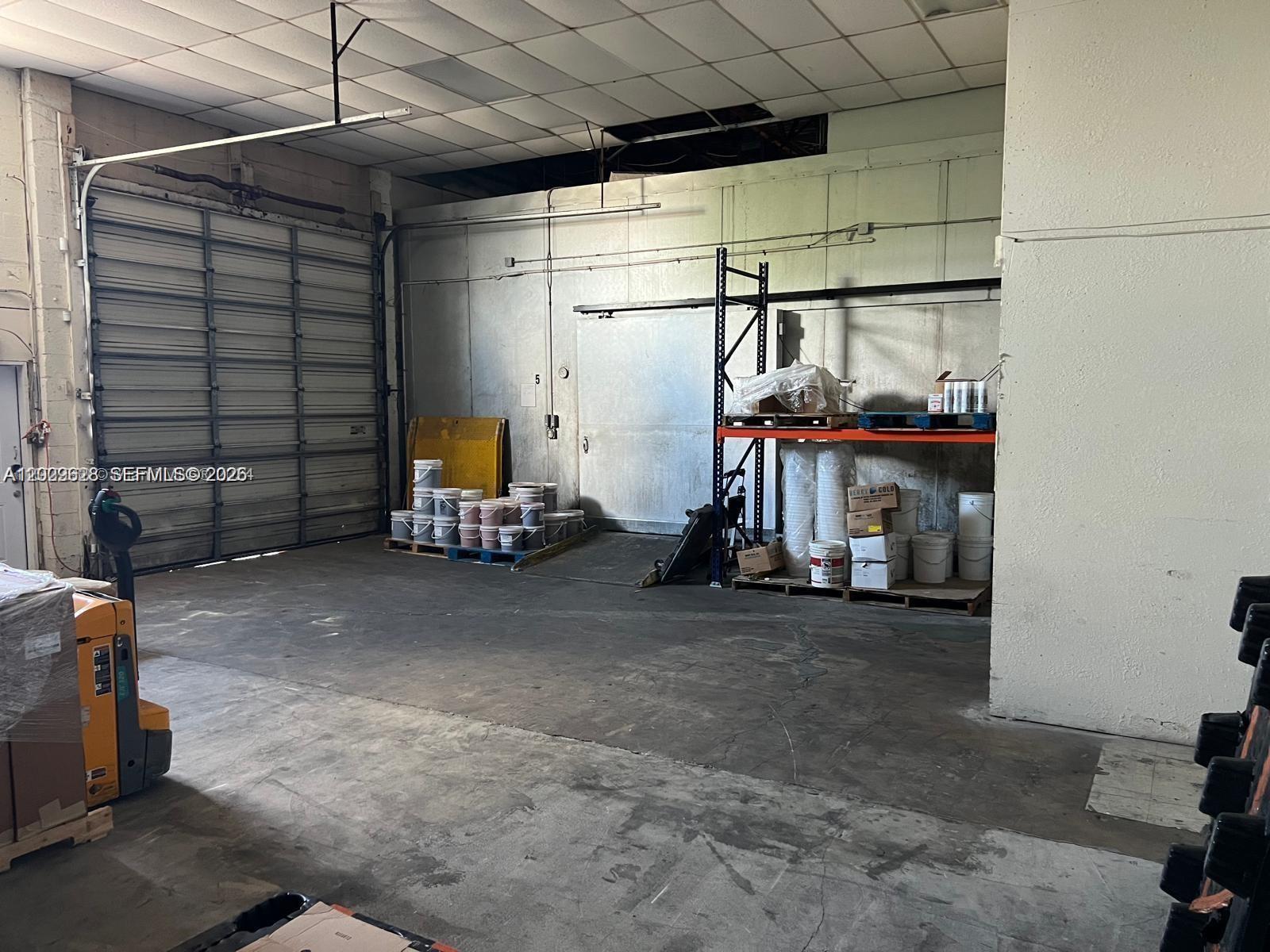1950 Hayes St, Hollywood FL 33020