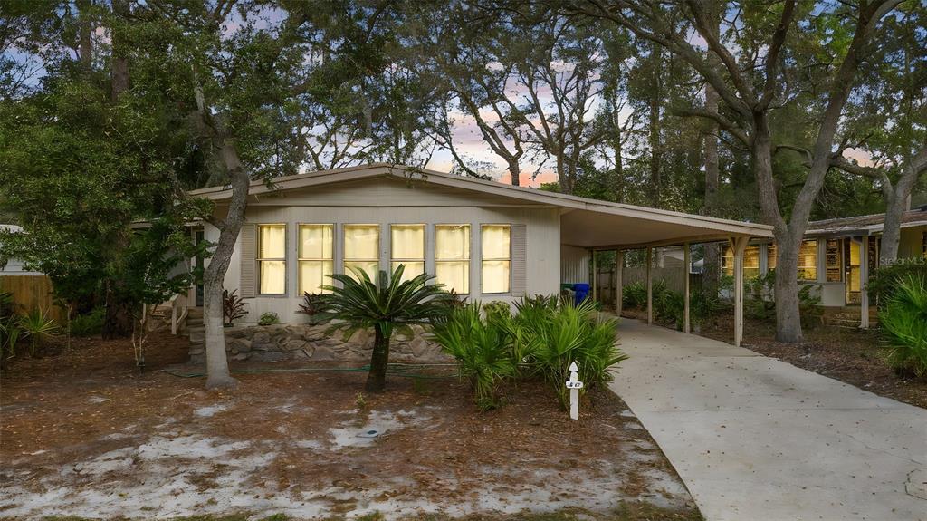 114 E PLANTATION BOULEVARD