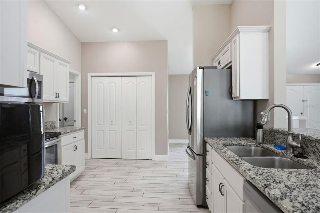 4128 EVERETT AVENUE, SPRING HILL, FL — photo 5 of 30