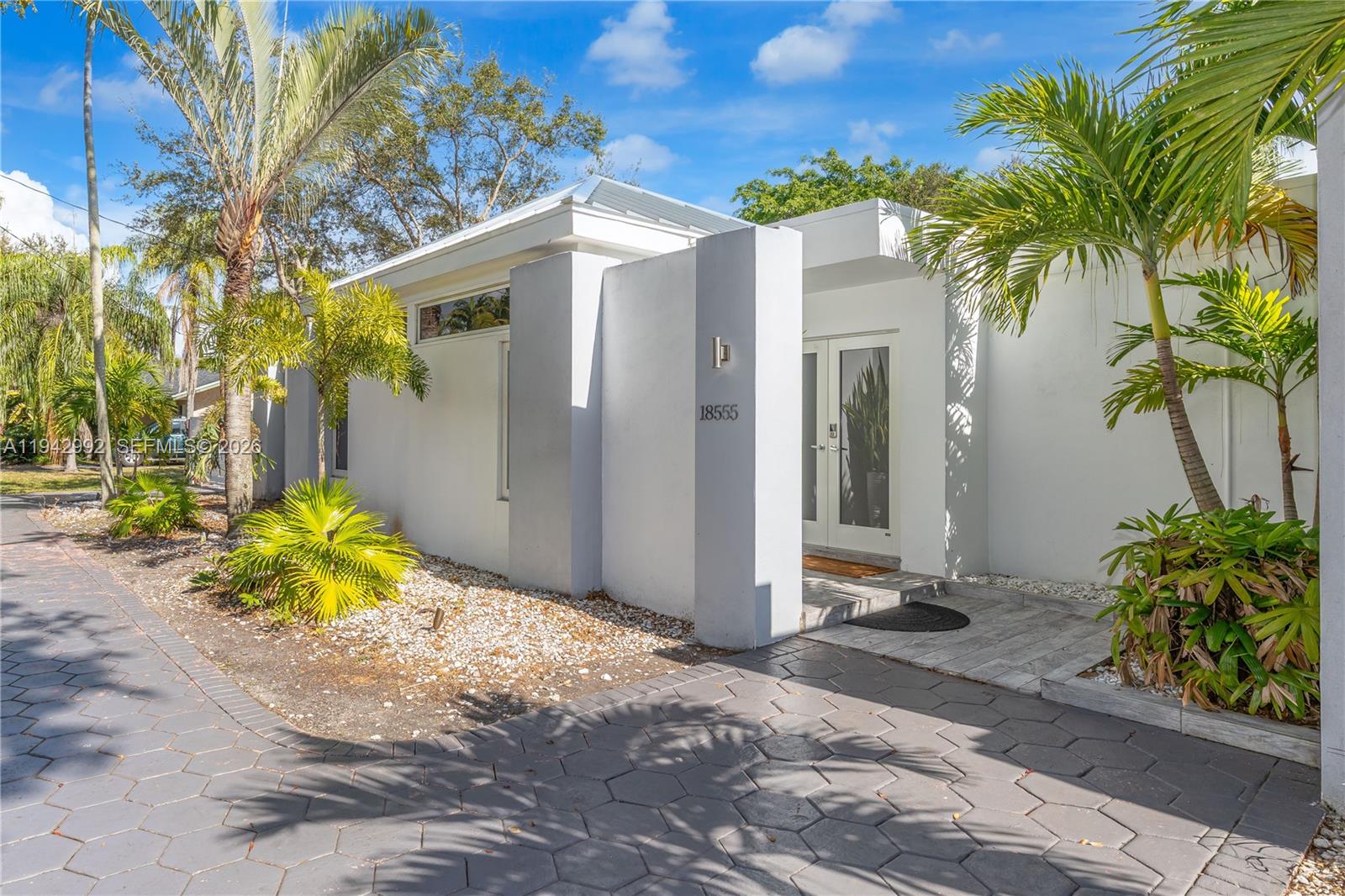 18555 SW 83rd Pl, Cutler Bay FL 33157