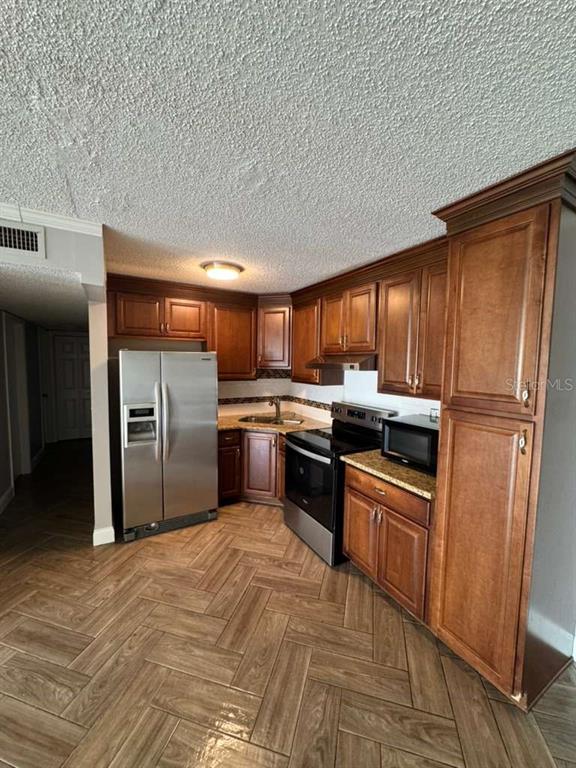 911 OAK RIDGE UNIT C, ORLANDO, FL — photo 2 of 13