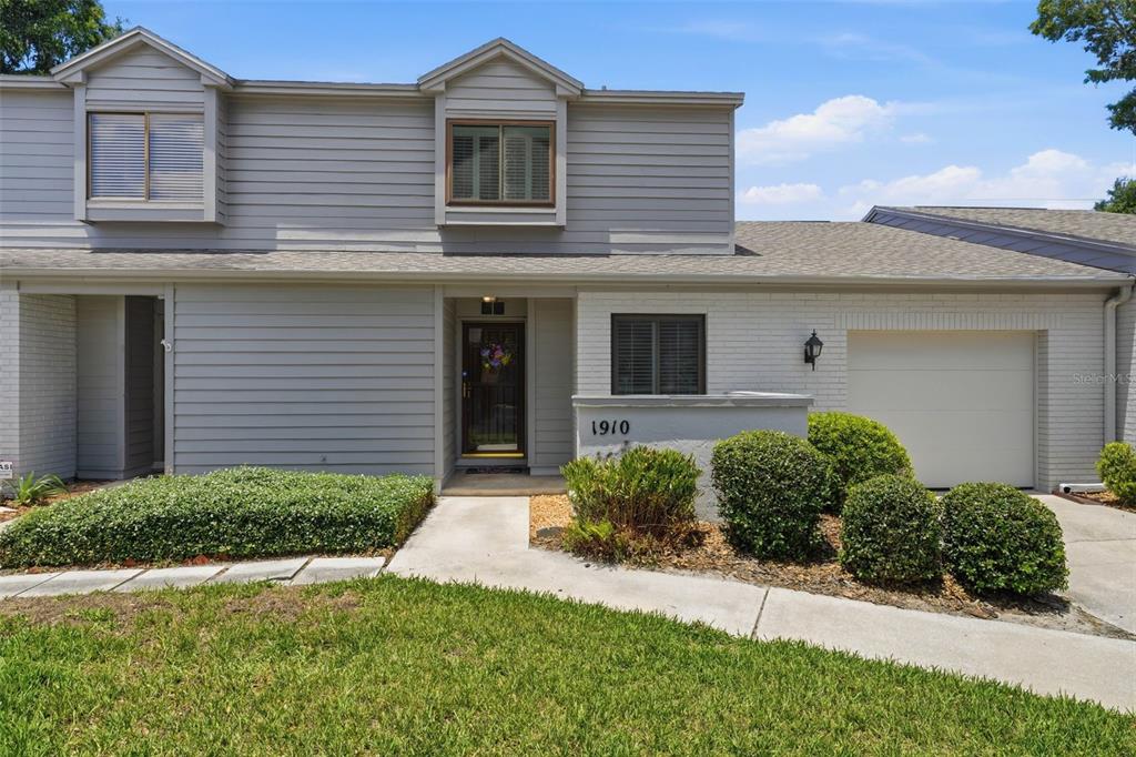 1910 SE 37TH COURT CIRCLE