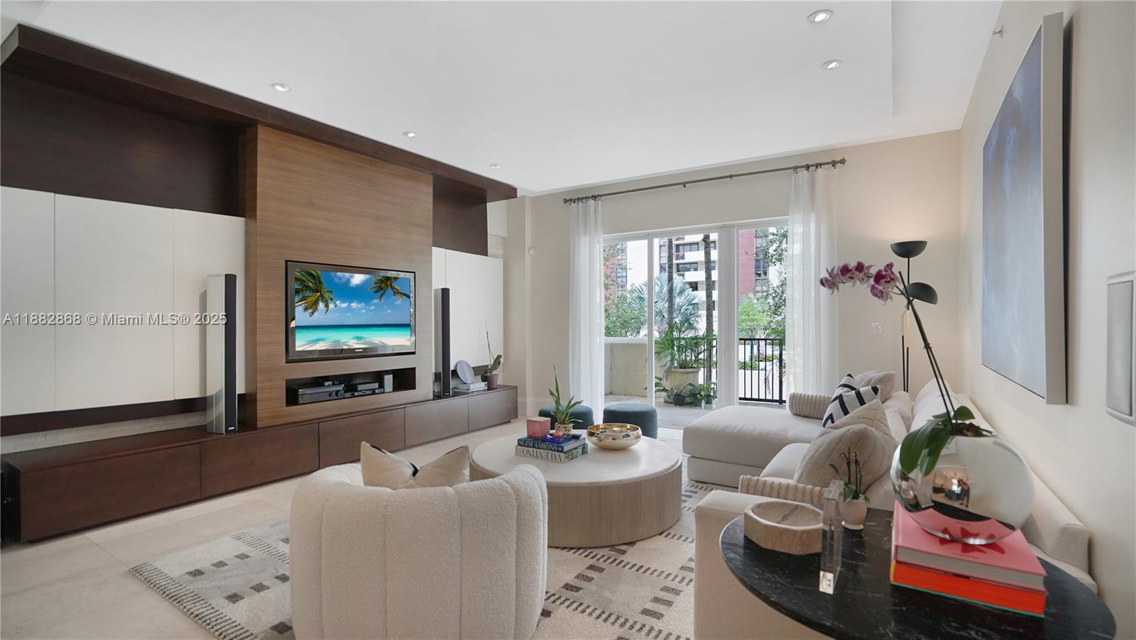 642 Valencia Ave # 207, Coral Gables FL 33134