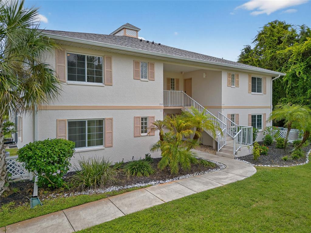 1051 FORREST NELSON BOULEVARD UNIT 203