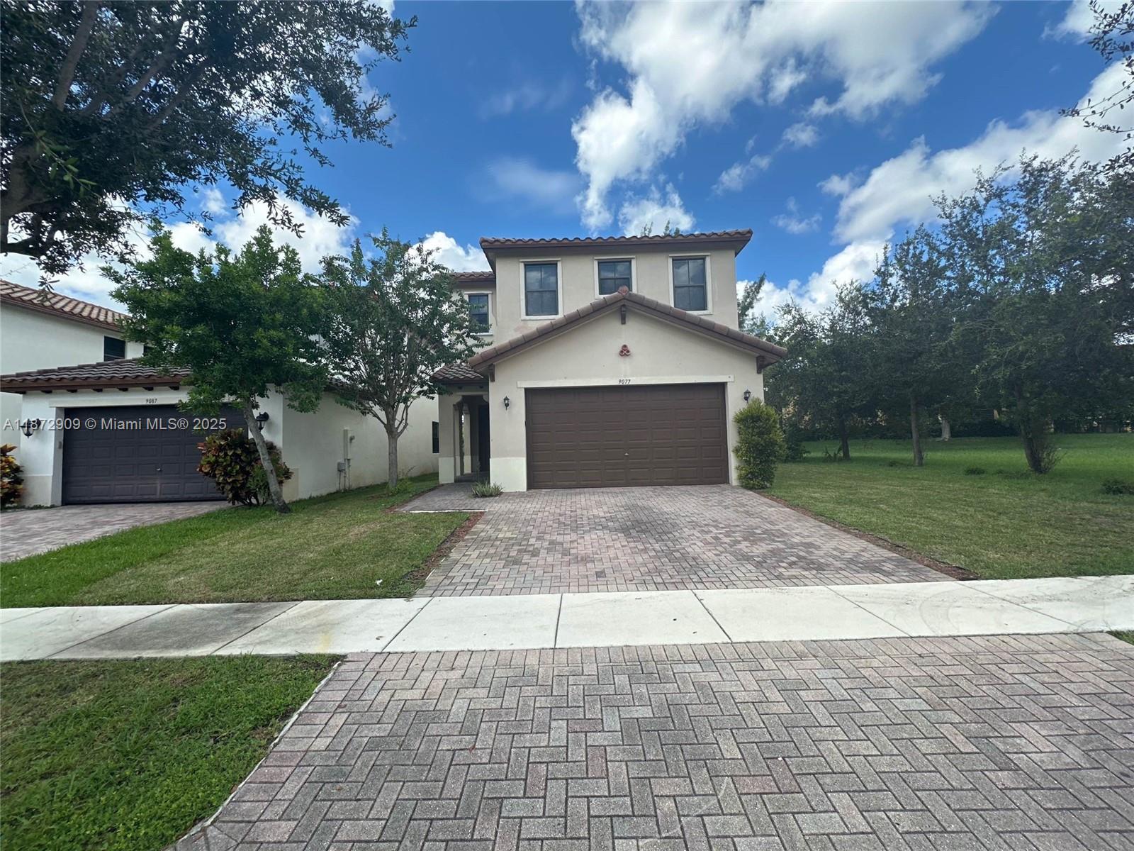 9077 SW 34th Ct, Hollywood FL 33025
