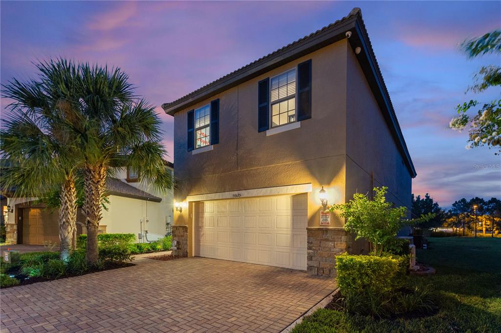 5525 MISTY OAK CIRCLE