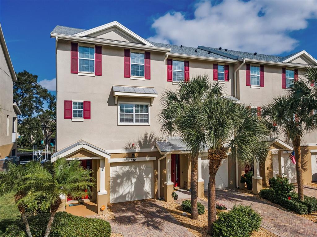 842 CALLISTA CAY LOOP