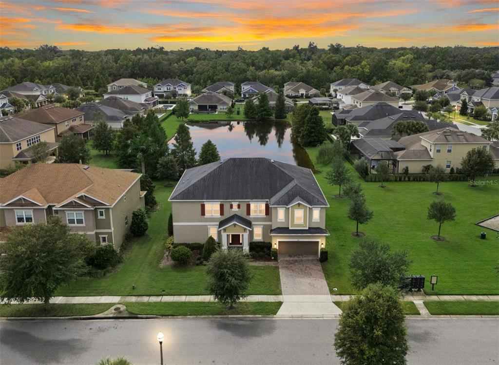1207 FIELDSTONE CIRCLE