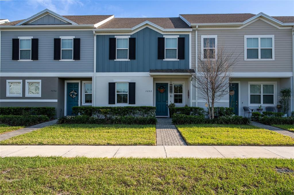 5222 FERNDALE ALLEY