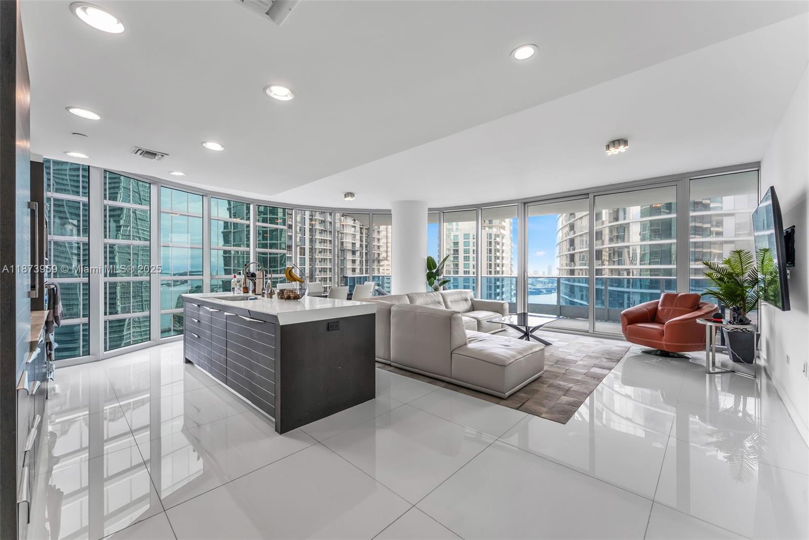200 Biscayne Boulevard Way # 3601, Miami FL 33131