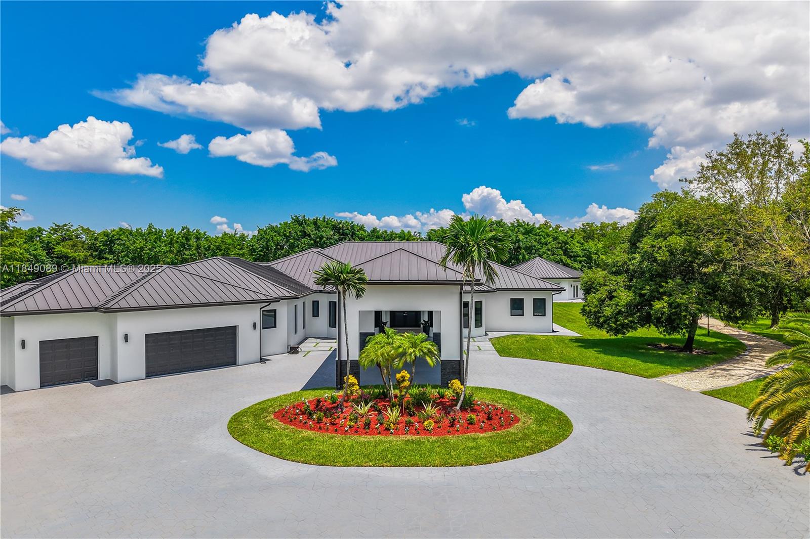 601 Ranch Rd, Weston FL 33326