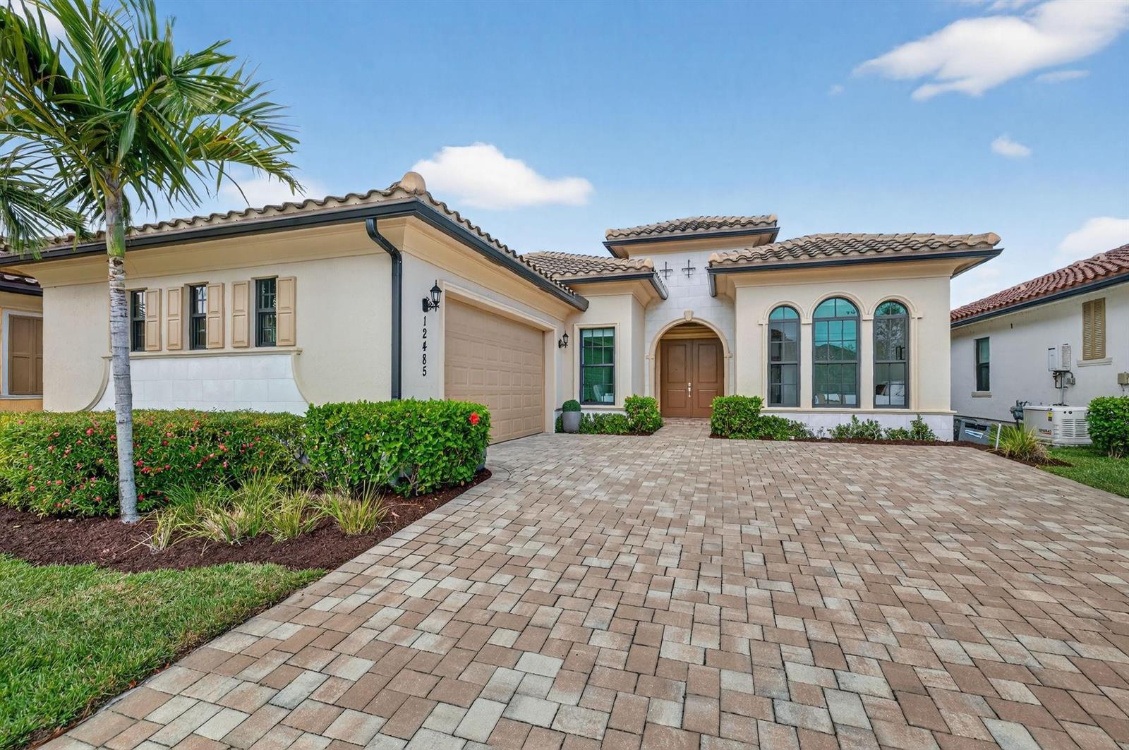 12485 N Parkland Bay Trail, Parkland FL 33076