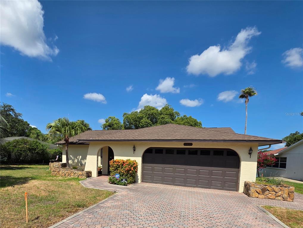 8831 FOREST LAKE DRIVE