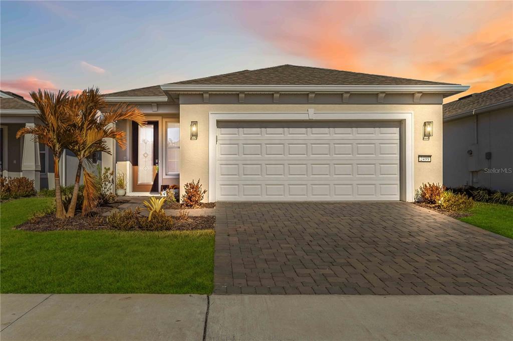 2499 CLIFF WAY