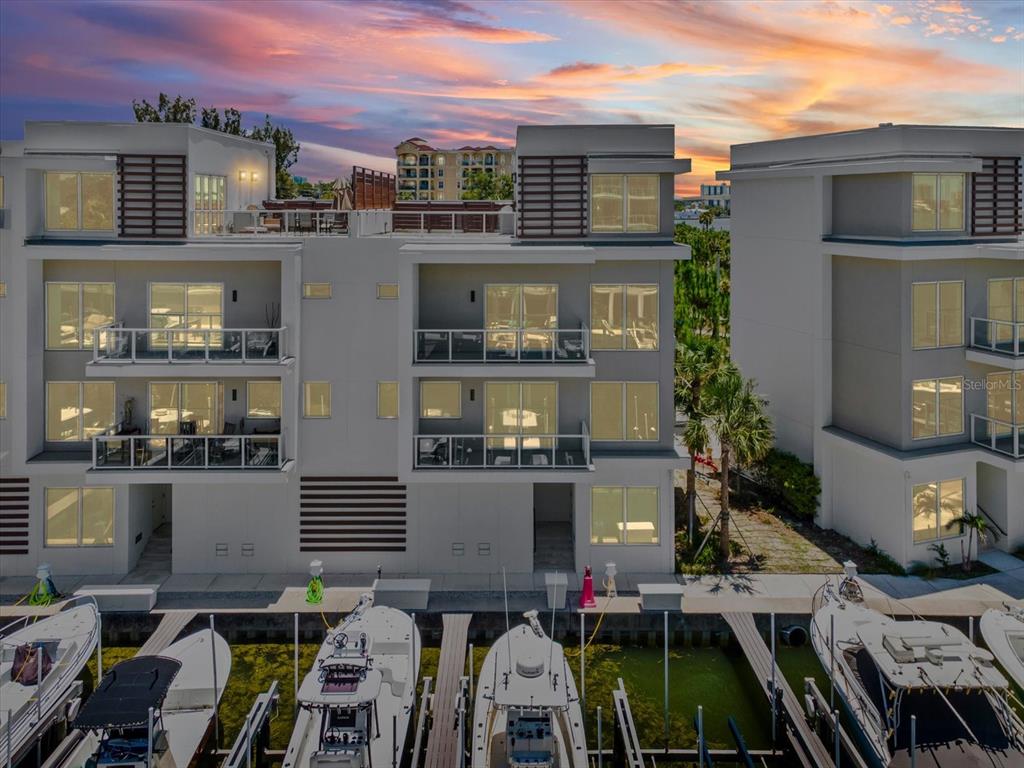 868 N OSCEOLA AVENUE