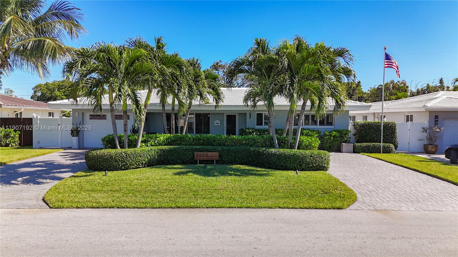 3654 NE 19th Ave, Oakland Park FL 33308