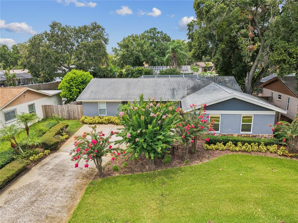 2827 OAK TREE LANE