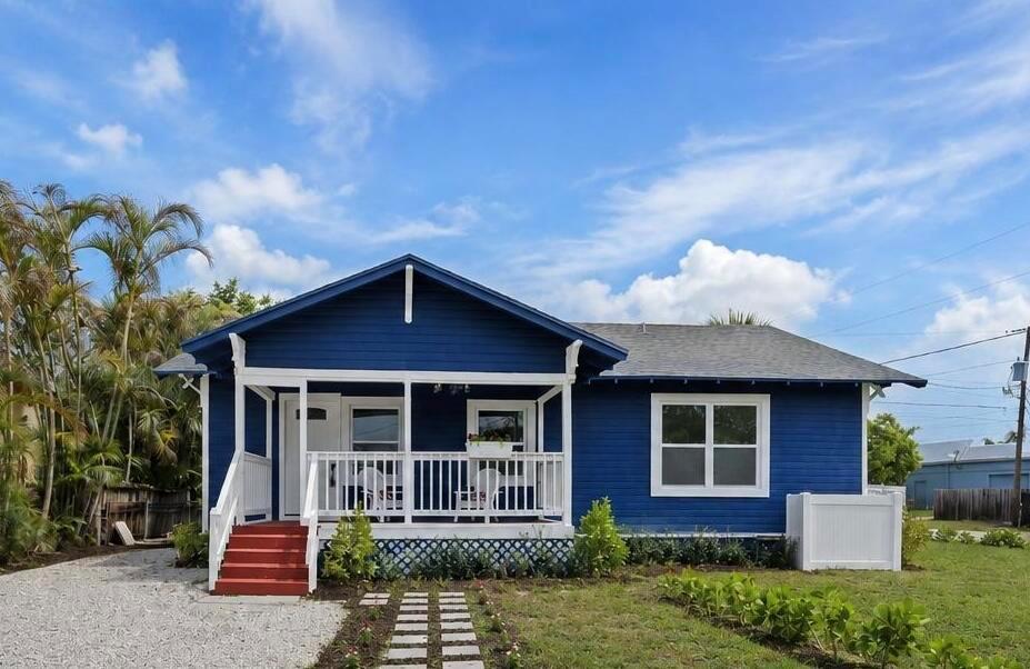 1566 NW 9th Avenue, Stuart FL 34994