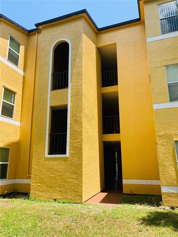 4572 COMMANDER DRIVE UNIT 1226