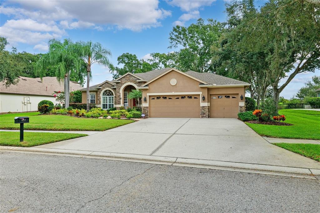 19737 PRINCE BENJAMIN DRIVE, LUTZ, FL — photo 2 of 30