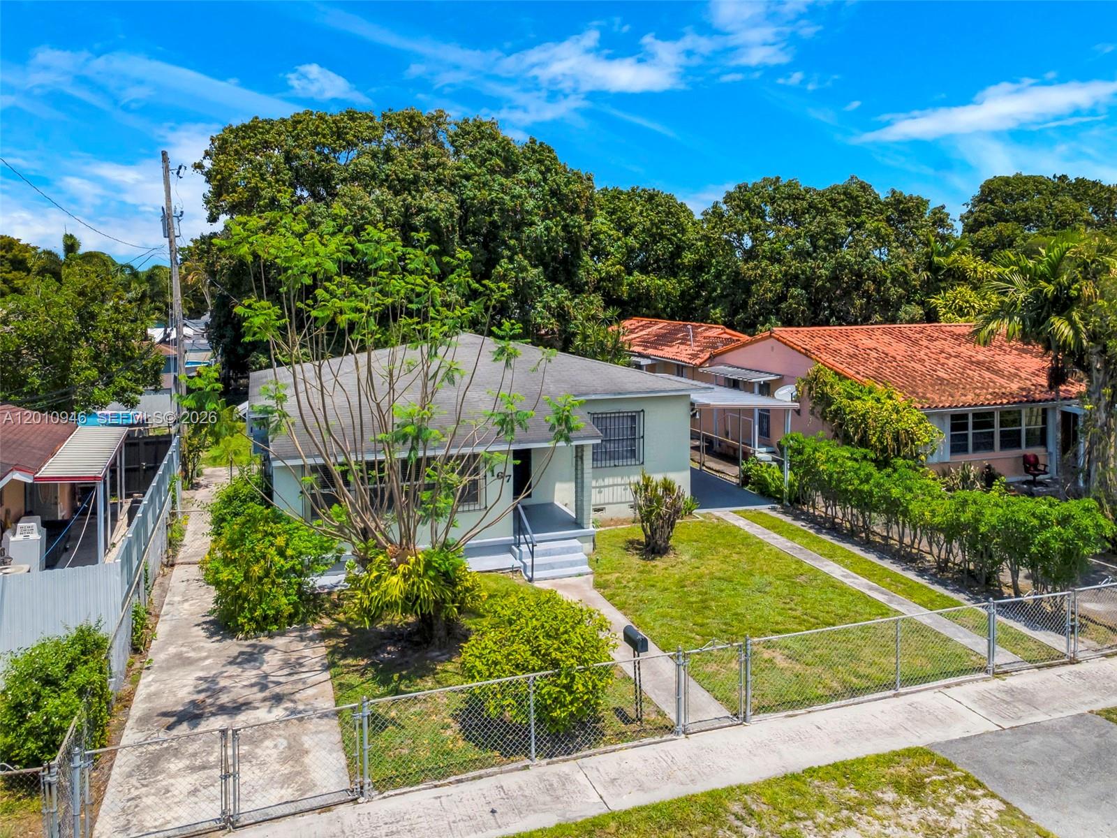 167 W 34th St, Hialeah FL 33012