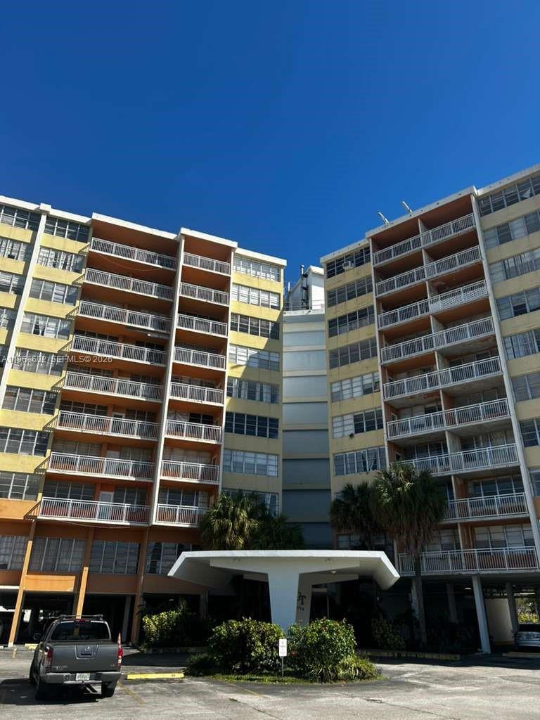 2025 NE 164th St # 918, North Miami Beach FL 33162