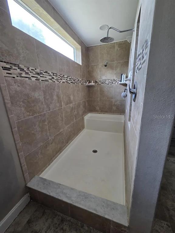 13502 COUNTY ROAD 109E-1, LADY LAKE, FL — photo 3 of 9