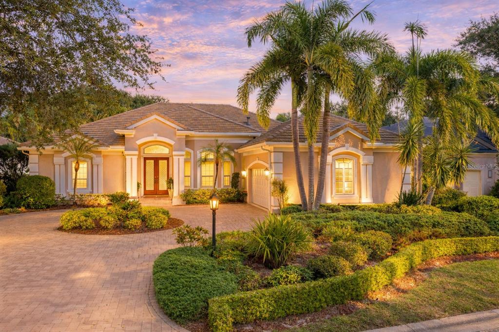 8125 COLLINGWOOD COURT