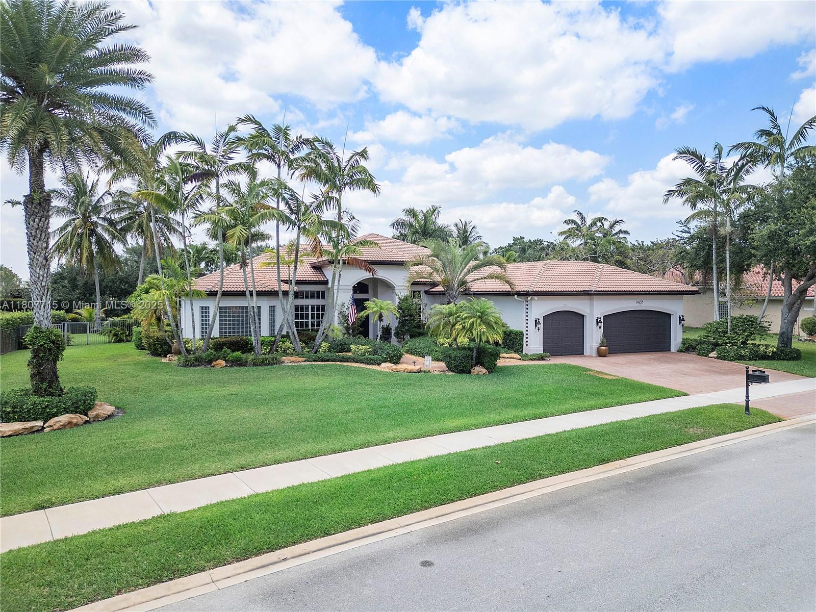 14933 SW 33rd St, Davie FL 33331