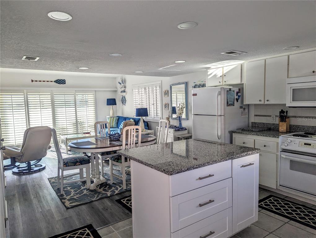 815 OCEAN SHORE BOULEVARD UNIT 11A, ORMOND BEACH, FL — photo 3 of 10