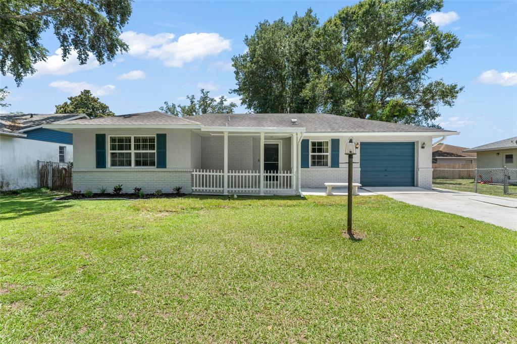 17 ROSEWOOD DRIVE