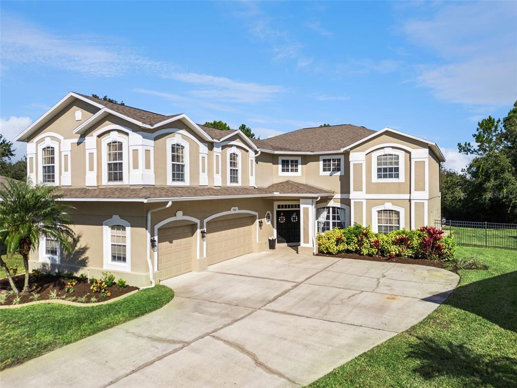 9506 BAY PINE LANE