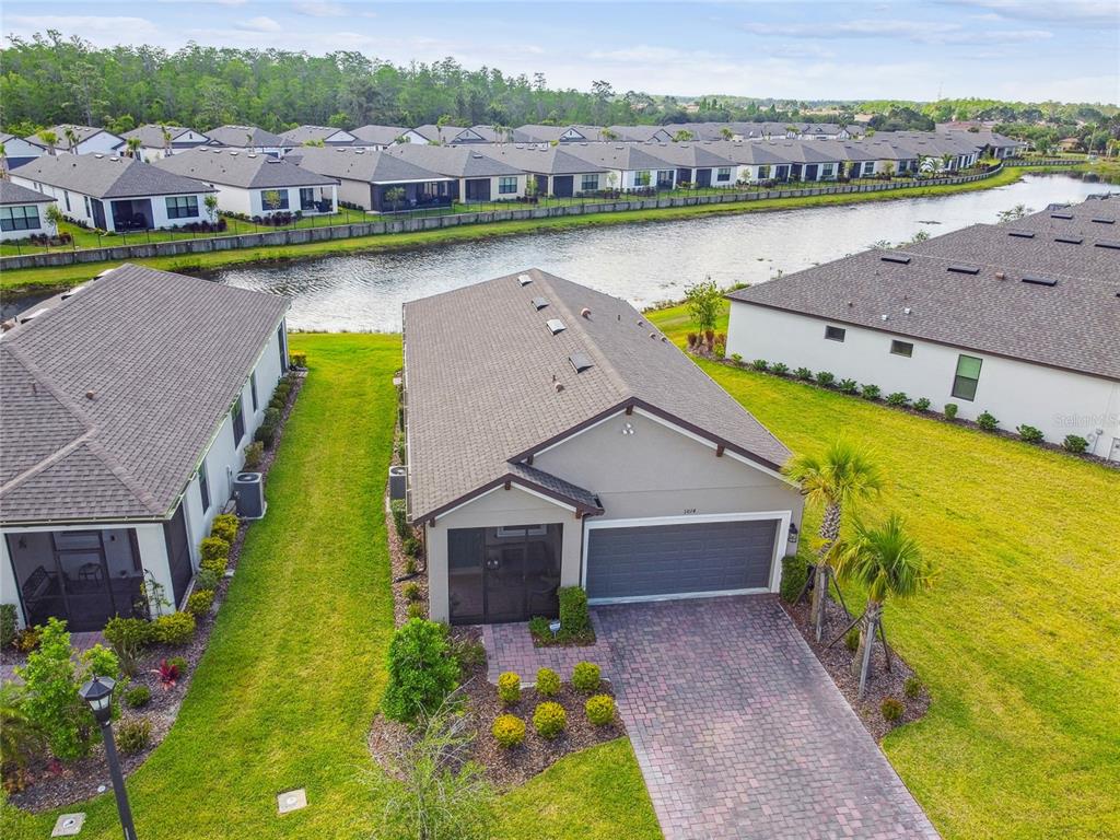 1014 UMBRIA DR