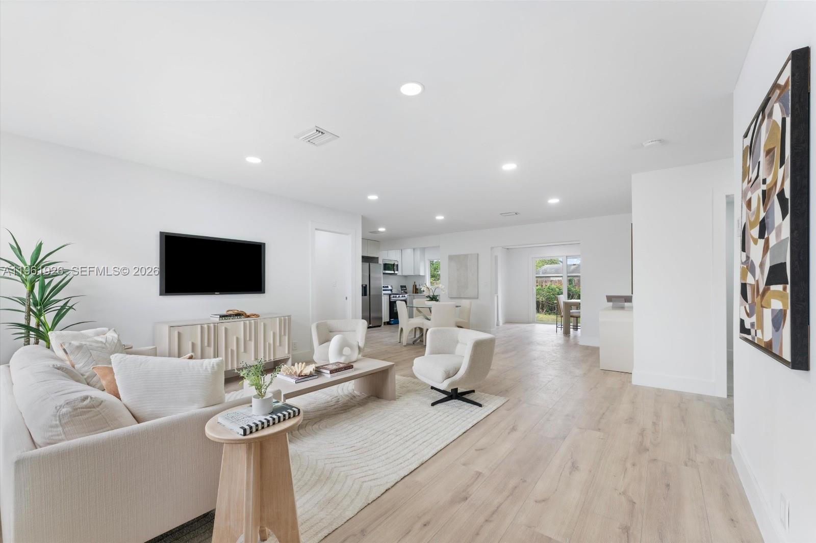 6231 NW 18th St, Sunrise FL 33313
