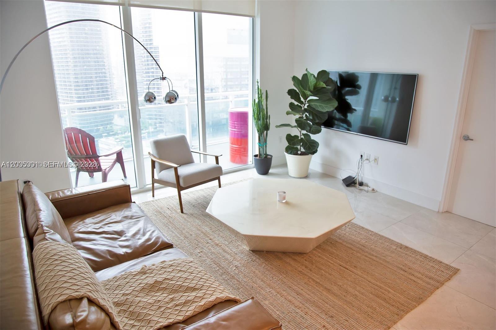 951 Brickell Ave # 3007, Miami FL 33131