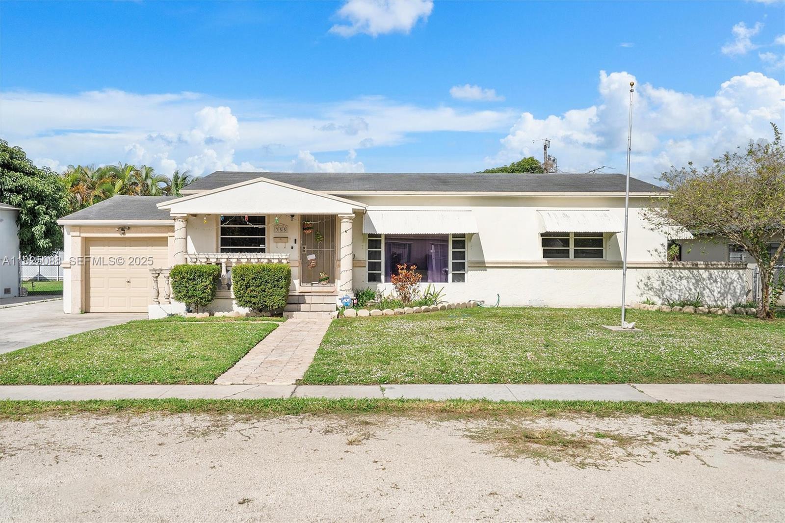 355 W 54th St, Hialeah FL 33012
