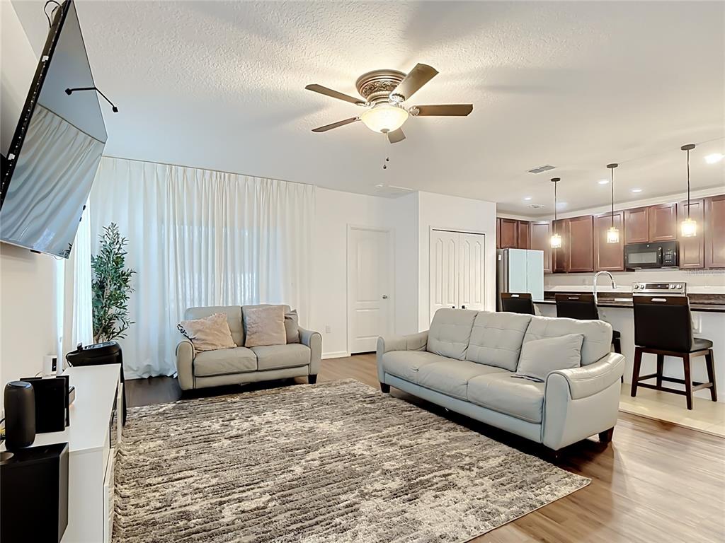 399 PINECREST LOOP, DAVENPORT, FL — photo 3 of 30