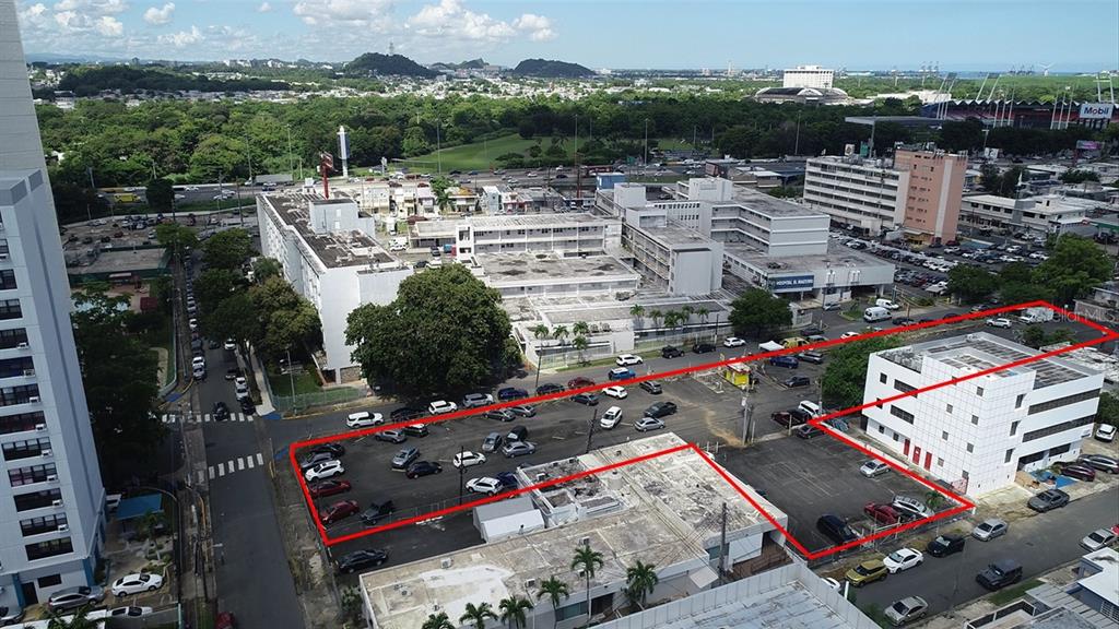 An aerial view shows a commercial property with parking lots outlined in red — #541-#559 SERGIO CUEVAS BUSTAMENTE, HATO REY WARD, SAN JUAN, PR