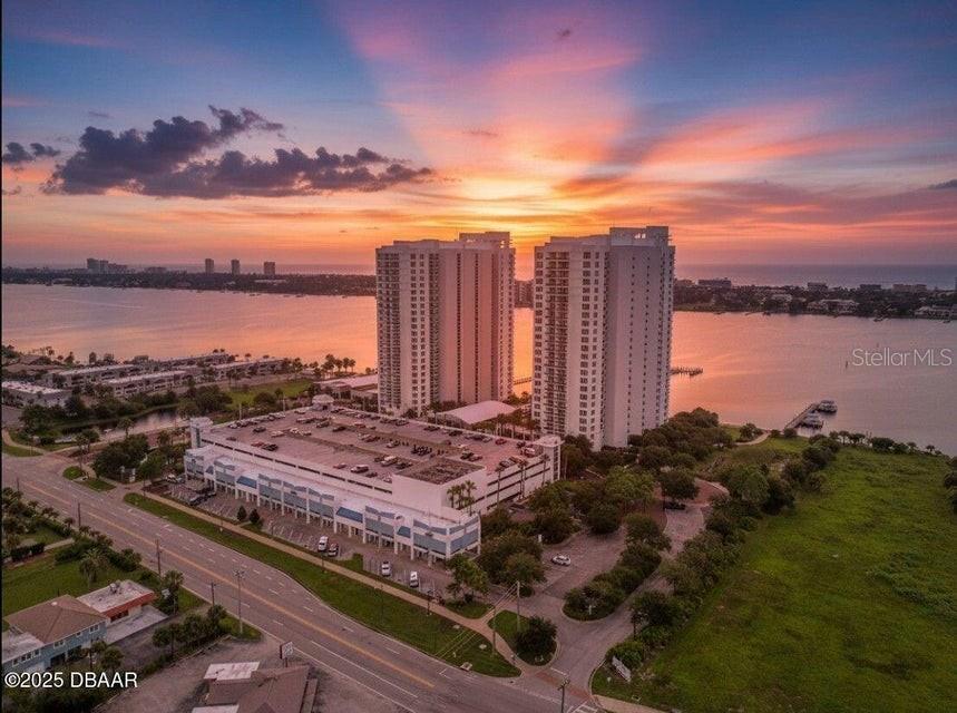 231 RIVERSIDE DRIVE UNIT 903-1